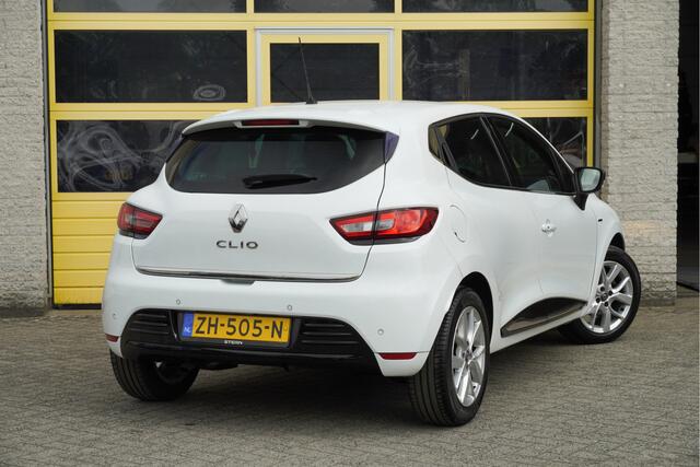 Renault CLIO 0.9 TCe 5drs Limited BJ2019 Lmv 16" | Led | Pdc | Keyless entry | Navi | Airco | Cruise control | Extra getint glas