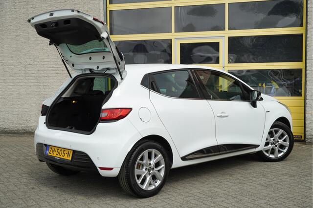 Renault CLIO 0.9 TCe 5drs Limited BJ2019 Lmv 16" | Led | Pdc | Keyless entry | Navi | Airco | Cruise control | Extra getint glas