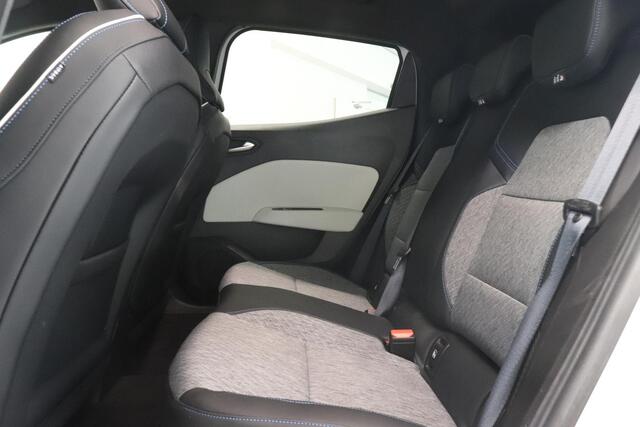 Renault CLIO 1.6 E-Tech Hybrid 140 Serie Limitee E-TECH | Camera | Navigatie | Cruise | AppleCarplay AndroidAuto | Parkeersensoren |