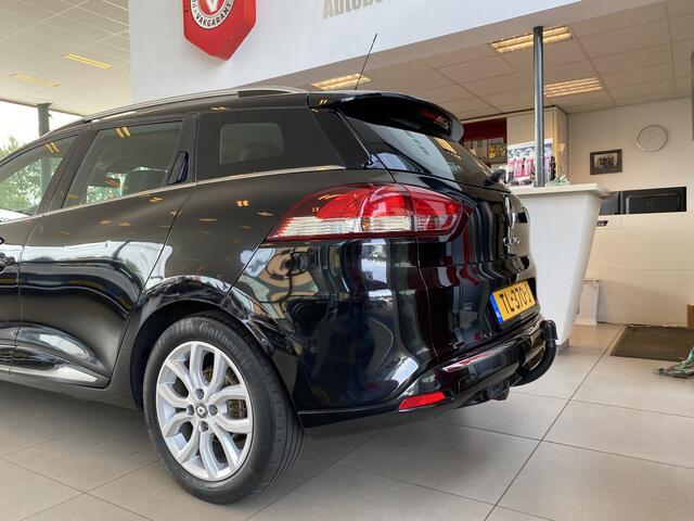 Renault CLIO Estate 0.9 TCe Intens,1e Eigenaar,Dealeronderhouden,Navigatie,Parkeerassistent,Climate&Cruiscontrol,Spraakbediening,Keyless,Trekhaak,Acteruitrijsensoren,Halfstof/Leder,Dakrail,16 Inch Lmv