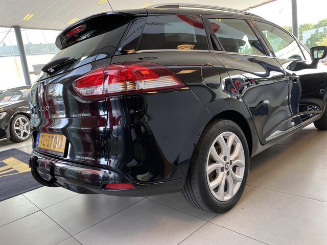 Renault CLIO Estate 0.9 TCe Intens,1e Eigenaar,Dealeronderhouden,Navigatie,Parkeerassistent,Climate&Cruiscontrol,Spraakbediening,Keyless,Trekhaak,Acteruitrijsensoren,Halfstof/Leder,Dakrail,16 Inch Lmv