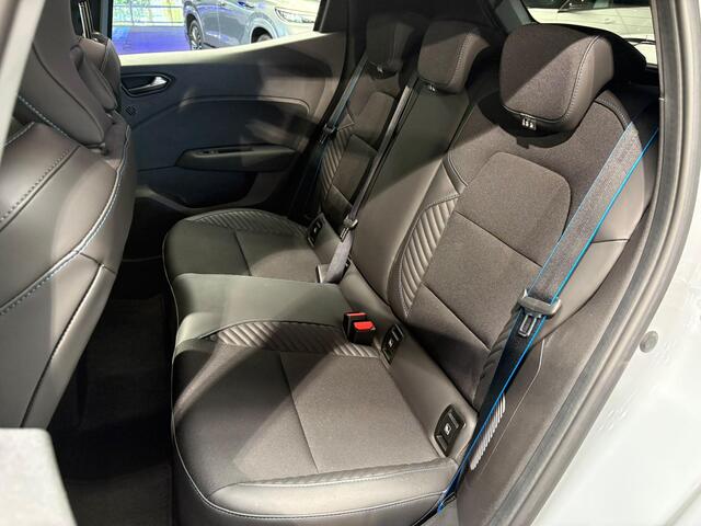 Renault CLIO 1.6 E-Tech Full Hybrid 145 esprit Alpine | Blind spot detectie | Camera | Navigatie |