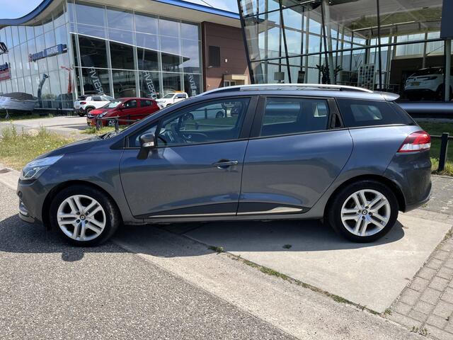 Renault CLIO 0.9 TCe Intens / Trekhaak / Airco / Navigatie / Parkeerhulp Achter /