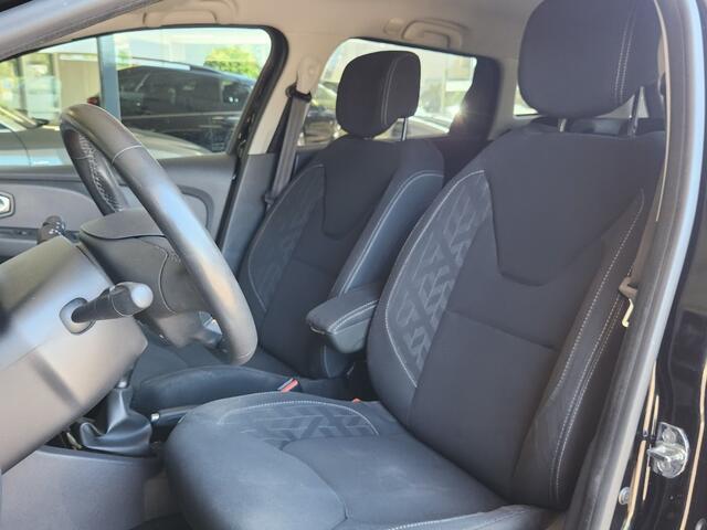 Renault CLIO 0.9 TCe Estate Limited, Airco, Cruise, PDC achter, Trekhaak, Navi, Lichtmetaal