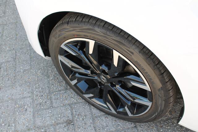Renault CLIO 1.0 TCe 90 PK GPF techno | Pack City | Pack Look | Pack Techno |
