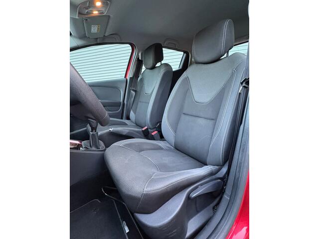 Renault CLIO 0.9 TCe Zen 2e EIG NIEUWE APK NAVI CRUISE