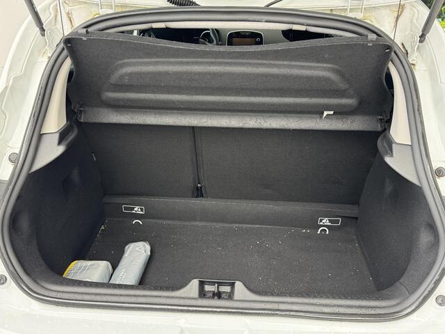 Renault CLIO 0.9 TCe Limited | Apple CarPlay / Android Auto | Navigatie | Parkeersensoren | Cruise Control |