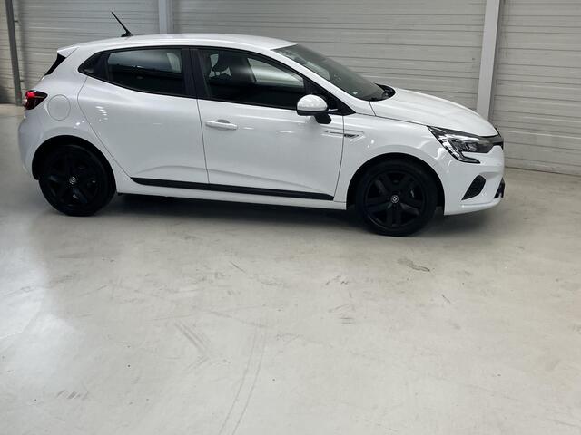 Renault CLIO 1.0 TCe Zen / Nederlandse Auto / All Seasonbanden / Trekhaak / Navigatie / Bluetooth / Airco / Cruise Control /
