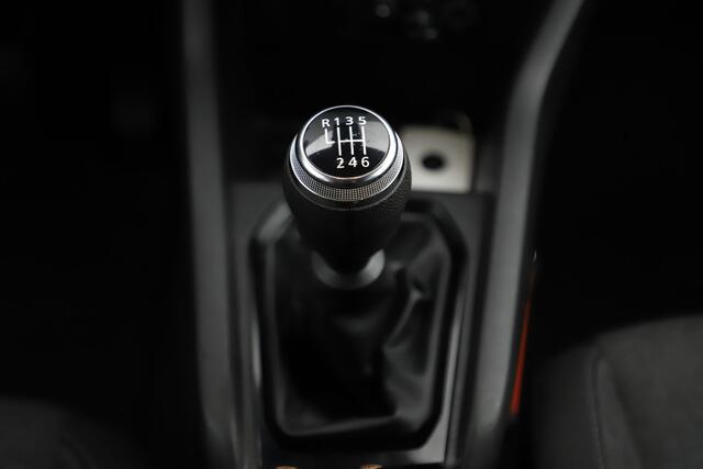 Renault CLIO 1.0 TCe Business Zen Navigatie Achteruitrijcamera Parkeersensors Airco Climate & Cruise Control LED