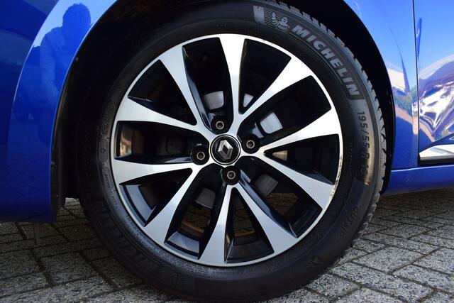 Renault CLIO 1.0 TCe Intens | Navigatie | Camera | Cruise + Climate Control | Sensoren Voor & Achter |