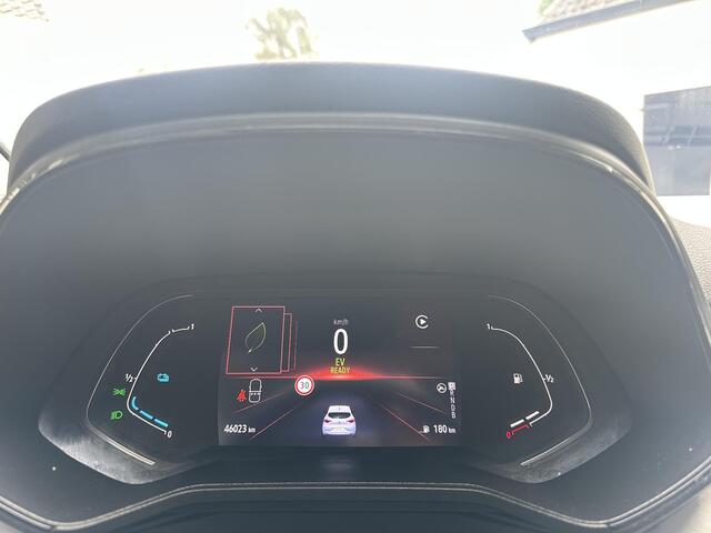Renault CLIO V 1.6 E-Tech Full Hybrid 145 evolution | All-Seasonbanden | Stoelverwarming | Apple Carplay/Android Auto | EASY LINK multimedia- en navigatiesysteem met 7" touchscreen | Dealeronderhouden |
