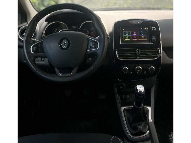 Renault CLIO Estate 0.9 TCe Limited 2017 CRUISE/NAVI/TREKHAAK