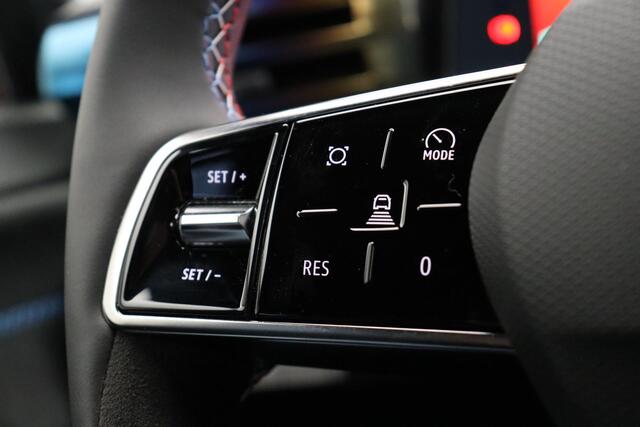 Renault CLIO Hybrid 160pk esprit Alpine | Harman Kardon | Stoel- en stuurwielverwarming | 360 graden camera |