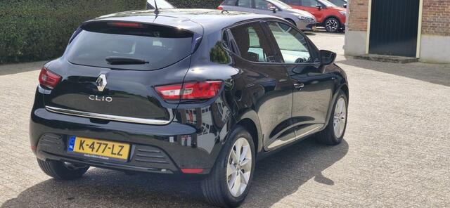 Renault CLIO 1.2 TCe Limited 120pk 4 cilinder
