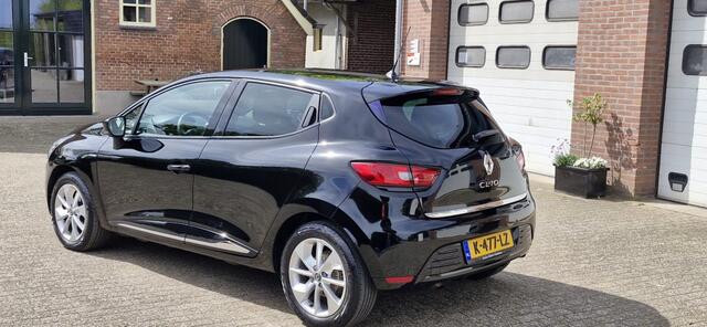 Renault CLIO 1.2 TCe Limited 120pk 4 cilinder