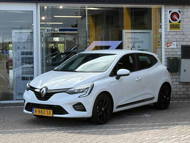 Renault CLIO 1.6 E-Tech Hybrid 140 Zen | Navigatie | Cruise Control | Parkeersensoren | LED | DAB | Lichtmetaal |