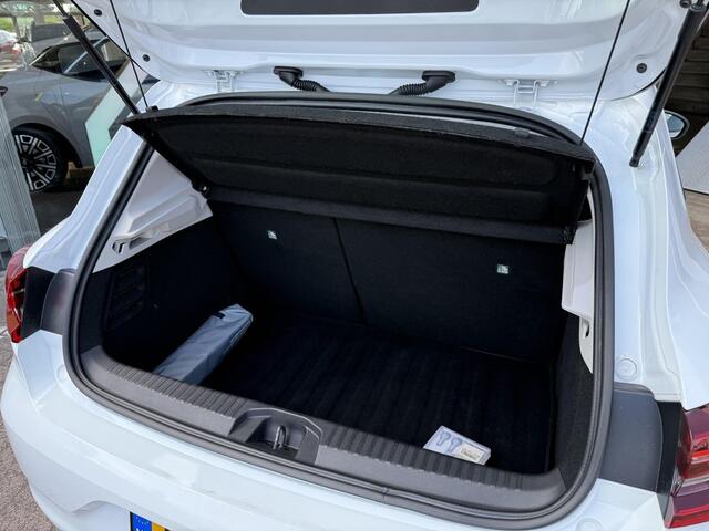 Renault CLIO 1.6 E-Tech Hybrid 140 Zen | Navigatie | Cruise Control | Parkeersensoren | LED | DAB | Lichtmetaal |