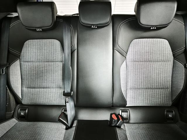 Renault CLIO 1.6 E-Tech Full Hybrid 145 techno | NAP | Pack Winter | Pack Navigatie | All Seasons |