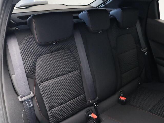 Renault CLIO Hybrid 160pk techno | Vijf jaar garantie | Stoelverwarming | 360 graden camera | All season banden |