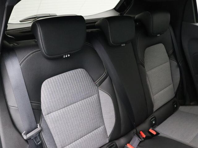 Renault CLIO E-Tech Full Hybrid 145pk techno | Digitaal dashboard | Navigatie | Stoel- en stuurwielverwarming |