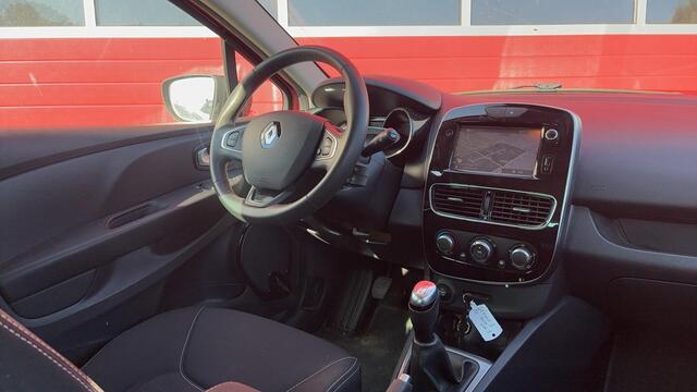 Renault CLIO 0.9 TCe Limited NAVI / AIRCO / PDC / BLUETOOTH / CRUISE / DAB+ / NL-AUTO