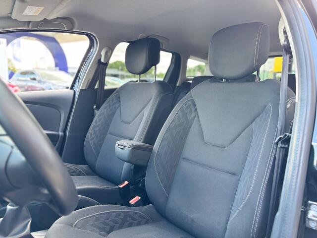 Renault CLIO 0.9 Estate TCe 90 Limited Airco, cruise Dealer Onderhouden