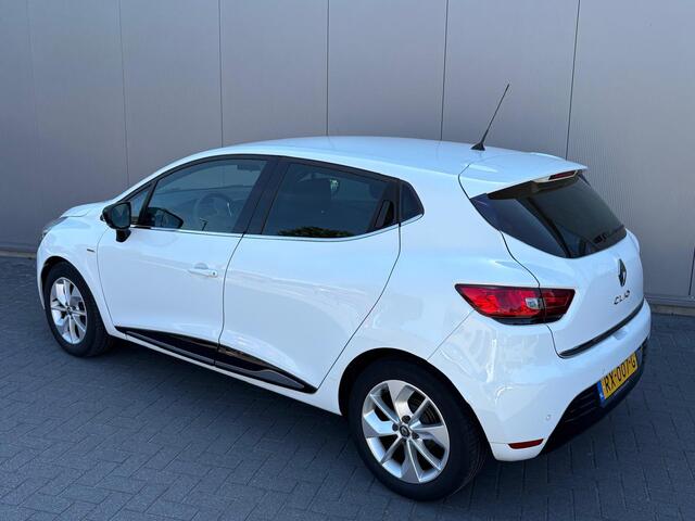 Renault CLIO 0.9 TCe Limited Navigatie/Bluetooth/Parkeerhulp/Cruise-control