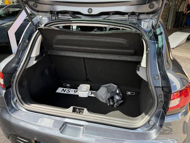 Renault CLIO 0.9 TCe Limited | NAP | Navigatie | Airco | DAB | Parkeersensoren | Lichtmetaal |