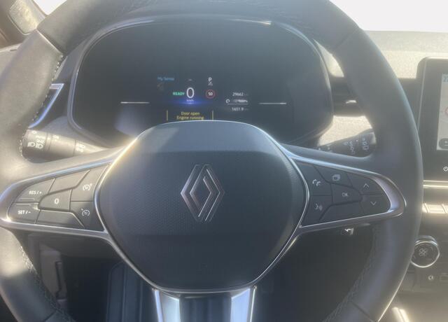Renault CLIO 1.6 E-Tech Full Hybrid 145 techno