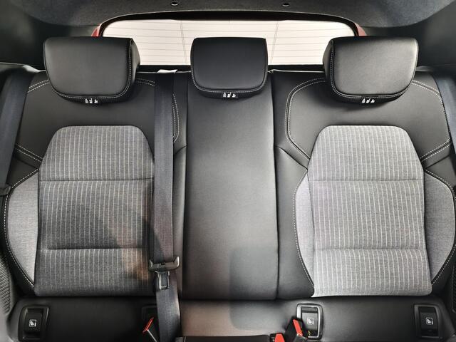 Renault CLIO 1.6 E-Tech Full Hybrid 145 Techno | Navigatie | Camera | All-Season Banden | Climate Control |
