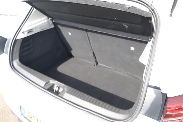 Renault CLIO 1.0 TCe 90 Evolution 16 inch LMV Donkere Ramen Navigatie Carplay Rijstrooksensor Parkeersensor