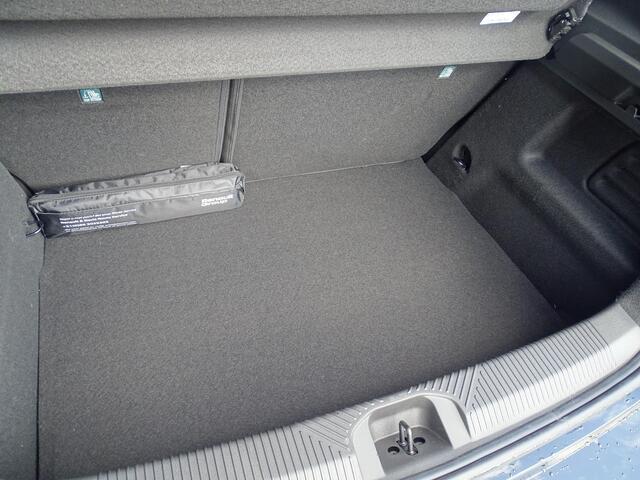 Renault CLIO 1.8 Hybrid 160 esprit Alpine ACHTERSPOILER / PACK WINTER, SAFETY & PARKING / METALLIC LAK