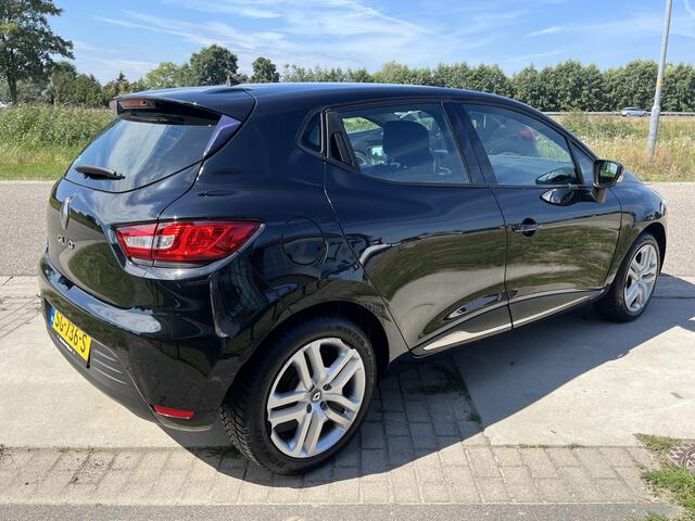 Renault CLIO 0.9 TCe Dealer onderhouden / Navigatie / Airco / Elek. Ramen V /