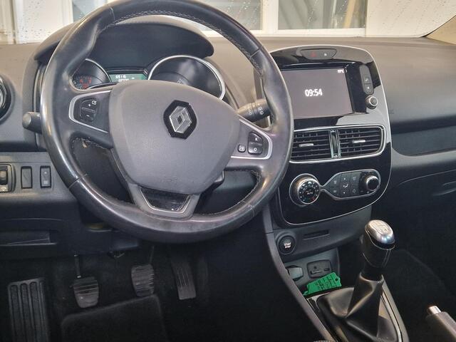 Renault CLIO 0.9 TCe Intens | TREKHAAK AFNEEMBAAR | DEALER ONDERHOUDEN | STOELVERWARMING | NAVIGATIE |
