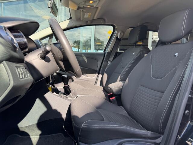 Renault CLIO 0.9 TCe Limited - sensoren - all season