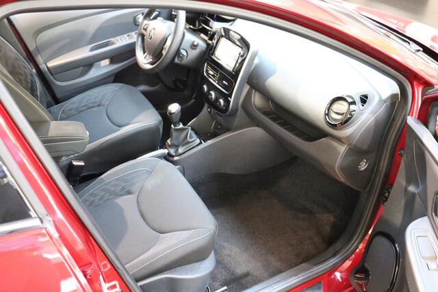 Renault CLIO TCe 90pk Limited +trekhaak