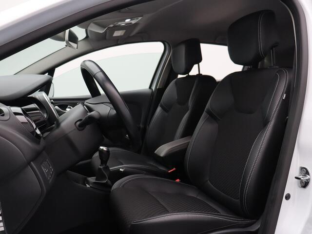 Renault CLIO TCe 90pk Intens | Uniek lage km stand | Dealer onderhouden | Climate control | Cruise control | Navigatie |