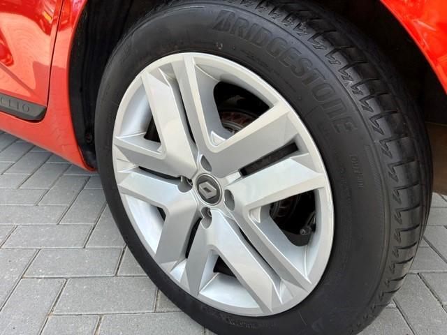 Renault CLIO 1.0 TCe Zen | Airco | LM-Velgen | Apple Carplay / Android Auto | Weinig km |
