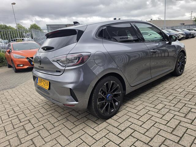 Renault CLIO 1.6 E-Tech Full Hybrid 145 esprit Alpine | BOSE Audio | 360º Camera | Stoelverwarming |