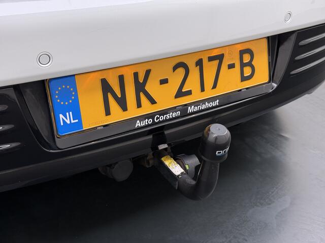 Renault CLIO 90PK TCe Trekhaak Navigatie Airco Cruise Control Bluetooth Pdc DAB Zen Lmv Isofix Led Privacy glas 1.200KG Trekgewicht 1e Eigenaar