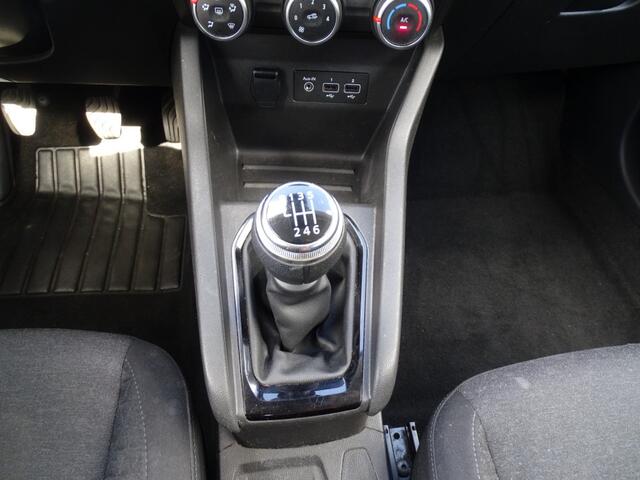 Renault CLIO 1.0 TCE INTENS-Media-Cruise-Led-Blth-Usb-Verw stln