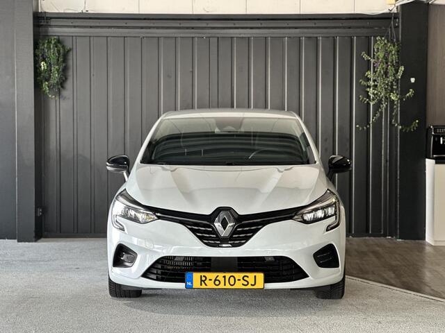 Renault CLIO 1.0 TCe 90 Techno | Sfeerverlichting | Achteruitrijcamera | Carplay | Cruise Control | Navigatiesysteem | LED Koplampen | LMV 17 |