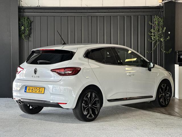 Renault CLIO 1.0 TCe 90 Techno | Sfeerverlichting | Achteruitrijcamera | Carplay | Cruise Control | Navigatiesysteem | LED Koplampen | LMV 17 |