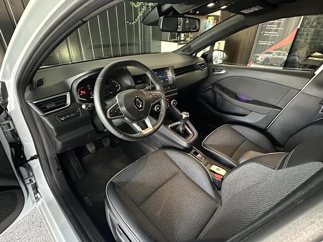 Renault CLIO 1.0 TCe 90 Techno | Sfeerverlichting | Achteruitrijcamera | Carplay | Cruise Control | Navigatiesysteem | LED Koplampen | LMV 17 |