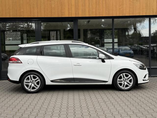 Renault CLIO Estate 0.9 TCe Navigatie, Cruise control, PDC, Garantie.