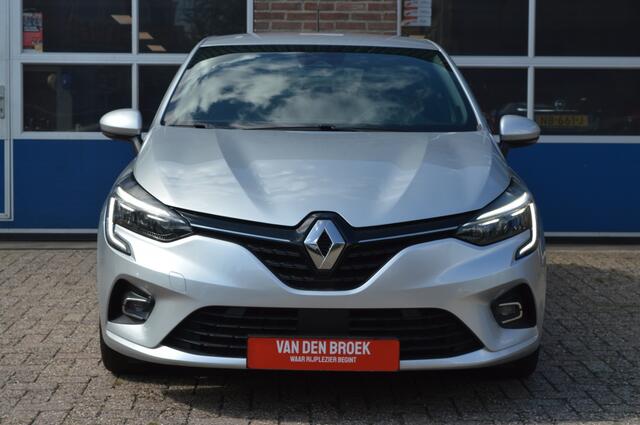 Renault CLIO 1.6 E-TECH | HYBRID - AUT - NAVI