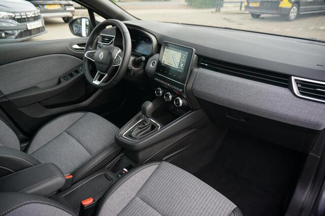 Renault CLIO 1.6 E-Tech Full Hybrid 145 Techno