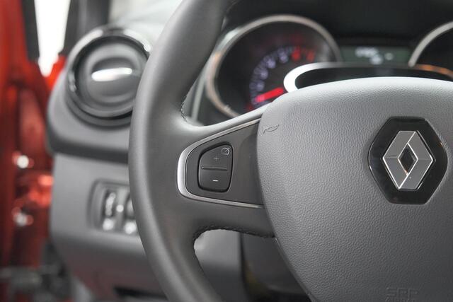 Renault CLIO TCe 90 Limited | Trekhaak | Parkeersensoren | Navigatie | Cruise Control | Begrenzer | Bluetooth