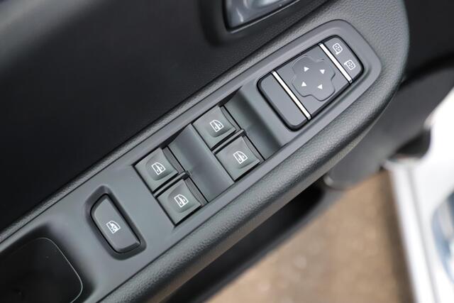 Renault CLIO Estate 0.9 TCe Limited Navigatie Carplay Android 16 inch LMV Airco Cruise Control