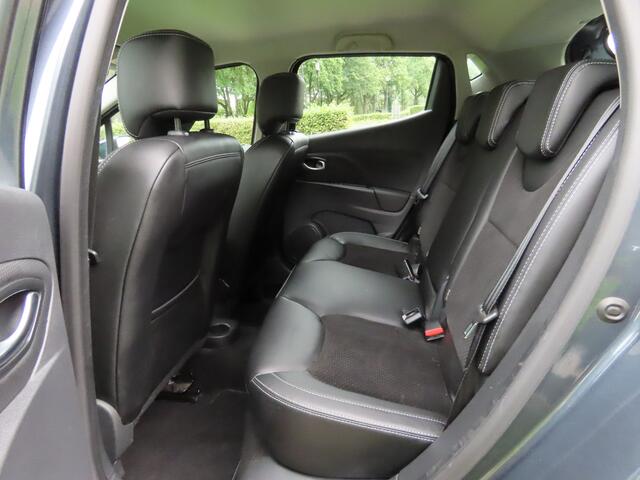 Renault CLIO 1.2 TCe Intens Leer/Stof Sportstoelen Ecc Cruisecontrol Navigatie Achteruitrijcamera Keyless Entry Bleutooth Pdc Led 5 Drs Lm Velgen***Goed Onderhouden***